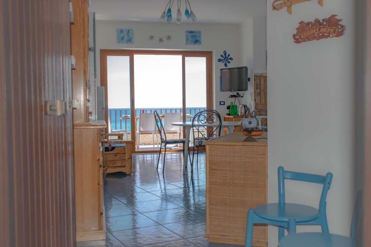 Beach House Acquamarina Letojanni Exterior foto